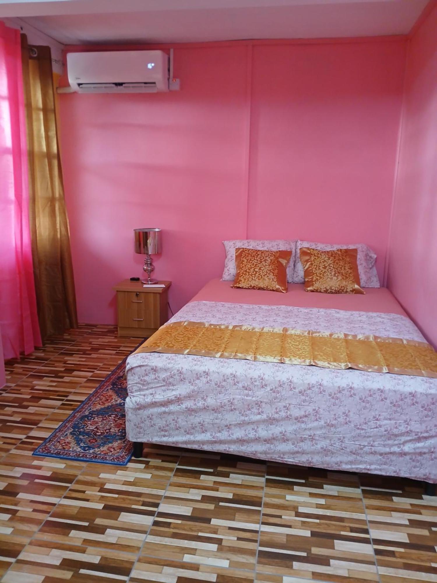 Bed and Breakfast Natrue'S Haven Мариго Экстерьер фото