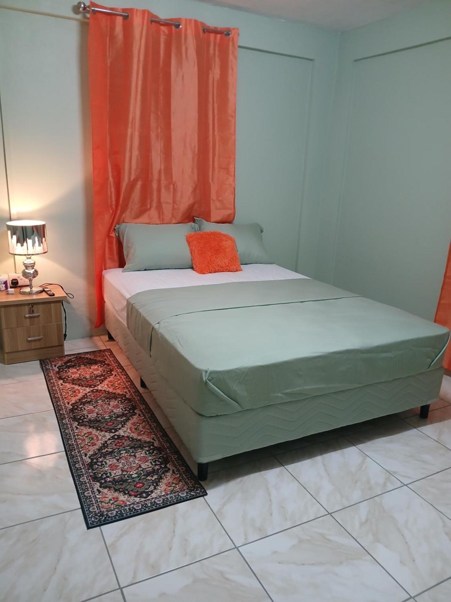 Bed and Breakfast Natrue'S Haven Мариго Экстерьер фото